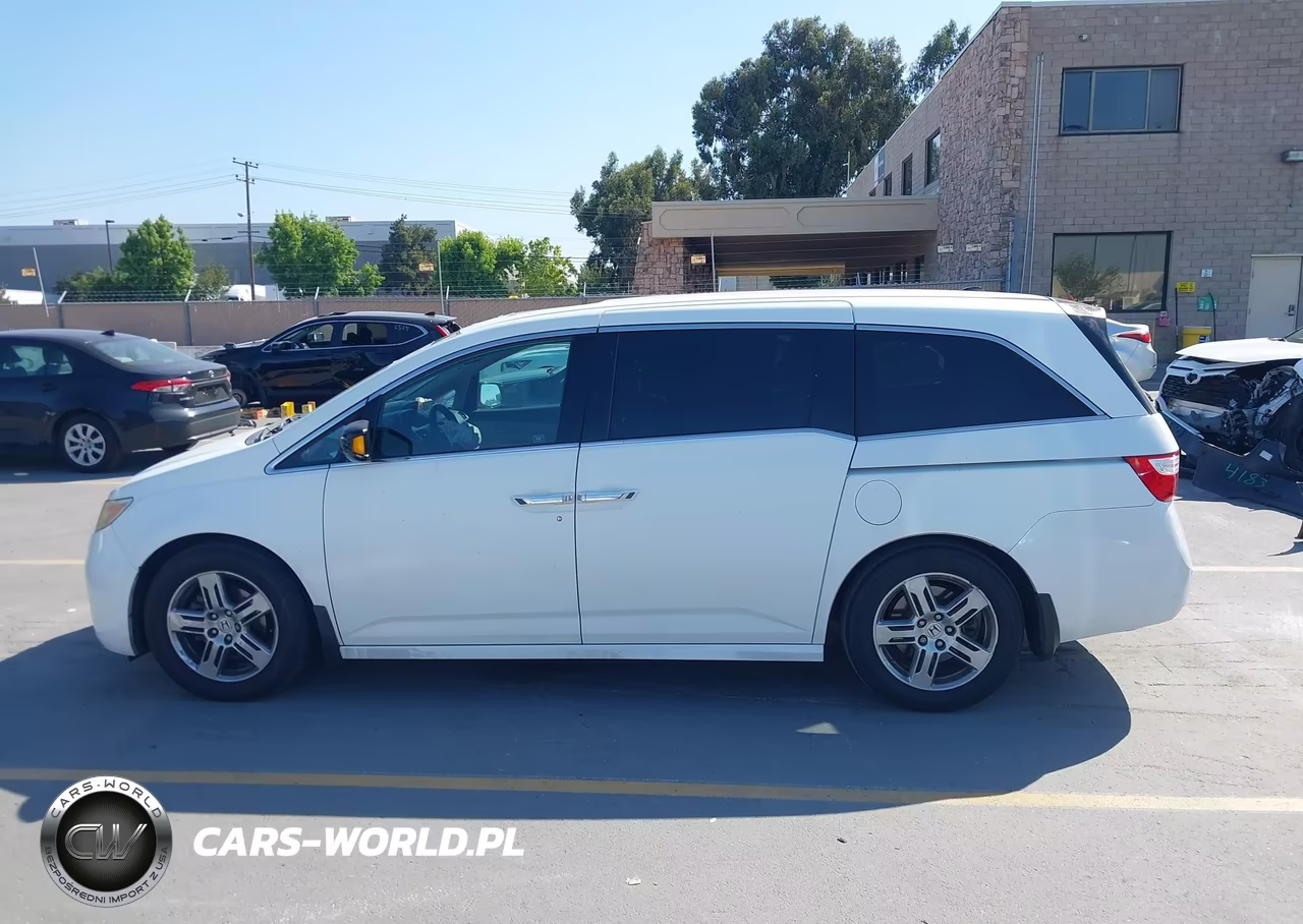 2011 Honda Odyssey Touring-Touring Elite VIN:5FNRL5H93BB008662 - 14