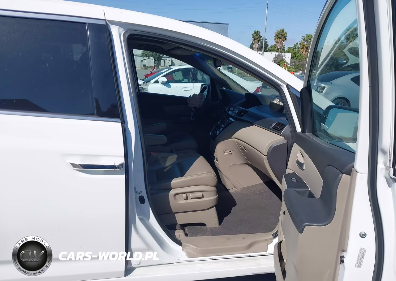 2011 Honda Odyssey Touring-Touring Elite VIN:5FNRL5H93BB008662 - 5