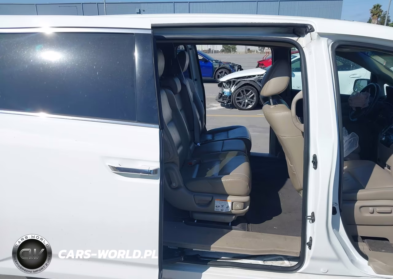2011 Honda Odyssey Touring-Touring Elite VIN:5FNRL5H93BB008662 - 8
