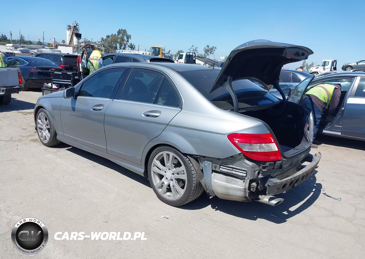 2011 Mercedes-Benz C 300 Sport VIN:WDDGF5EB8BA528196 - 3