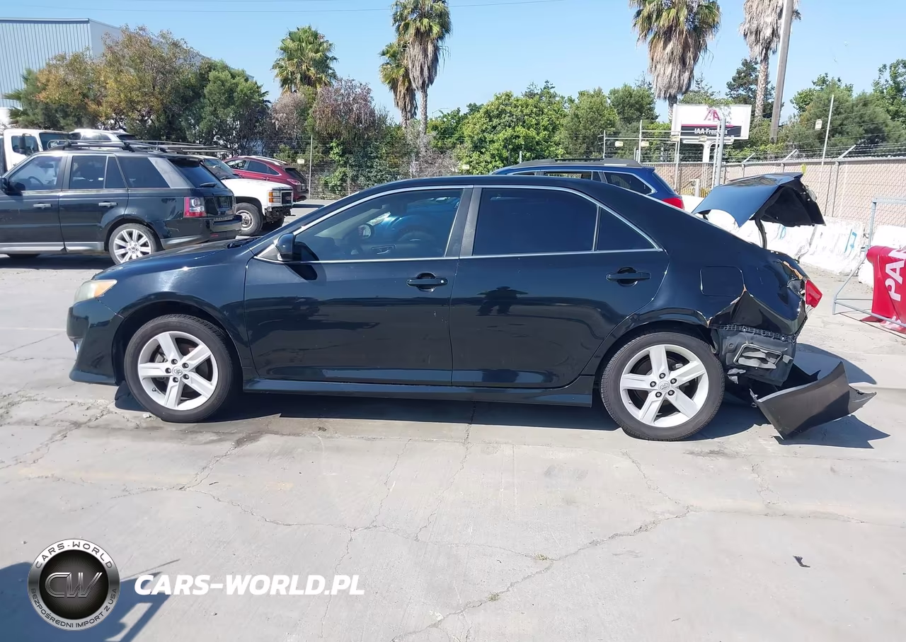 2014 Toyota Camry Se VIN:4T1BF1FKXEU430538 - 15