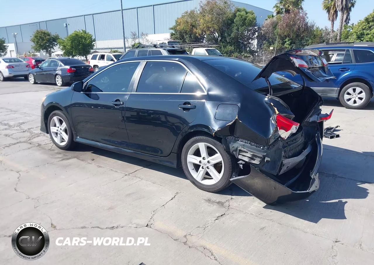 2014 Toyota Camry Se VIN:4T1BF1FKXEU430538 - 3