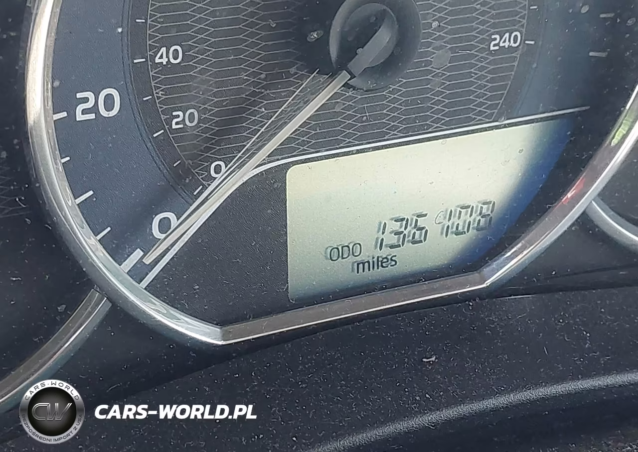 2016 Toyota Corolla Le VIN:2T1BURHE3GC571323 - 18