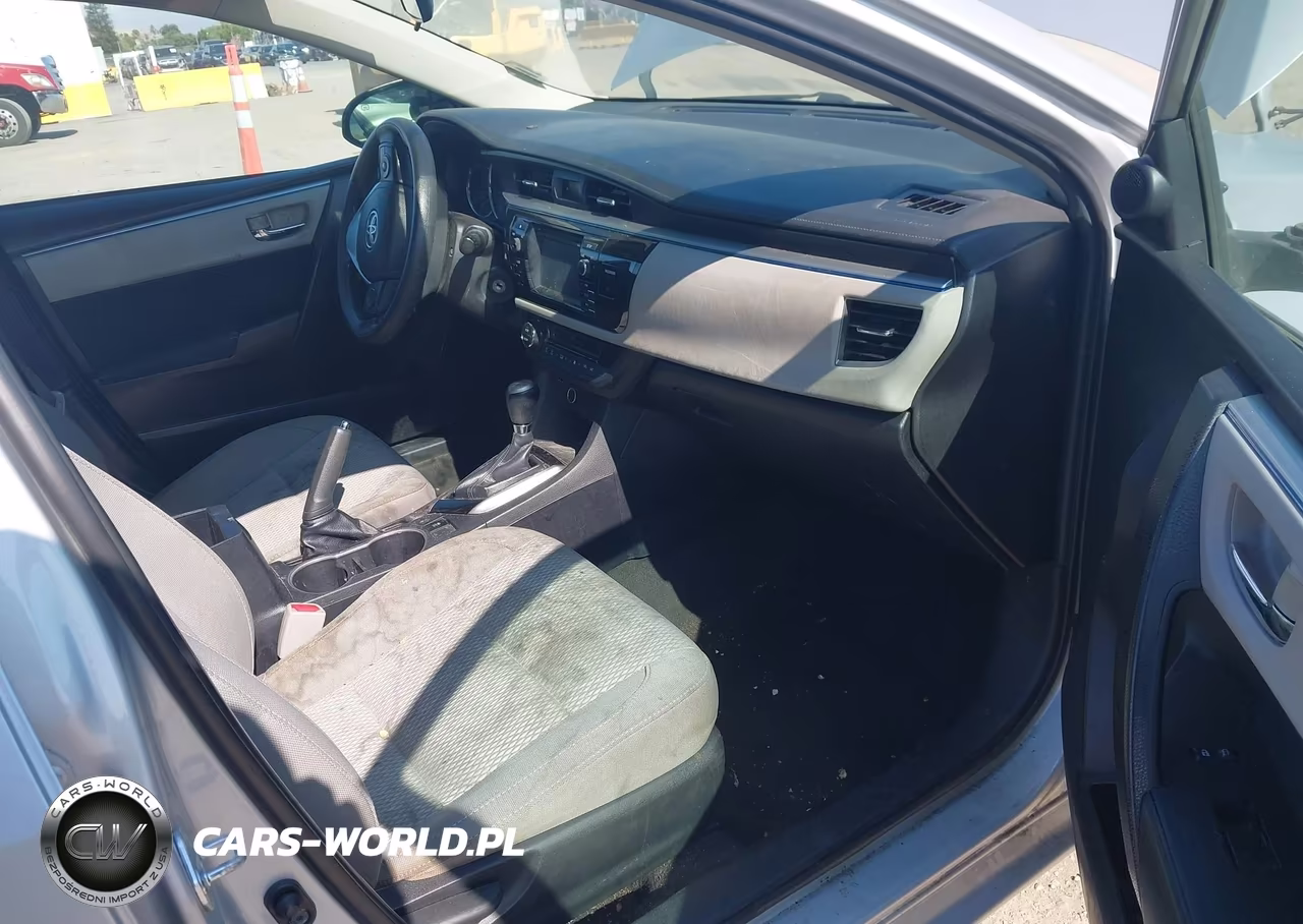 2016 Toyota Corolla Le VIN:2T1BURHE3GC571323 - 5