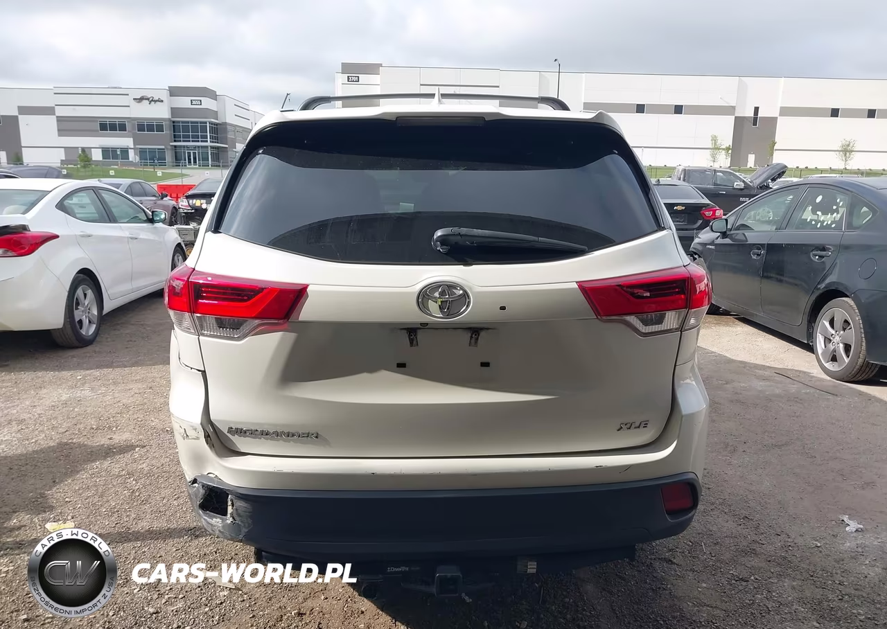2017 Toyota Highlander Xle VIN:5TDKZRFH7HS510774 - 17