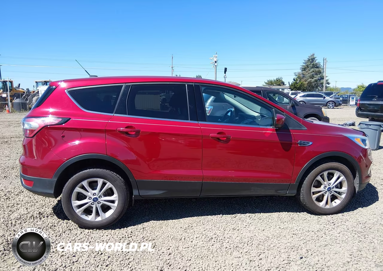 2017 Ford Escape Se VIN:1FMCU9GD9HUC27394 - 13
