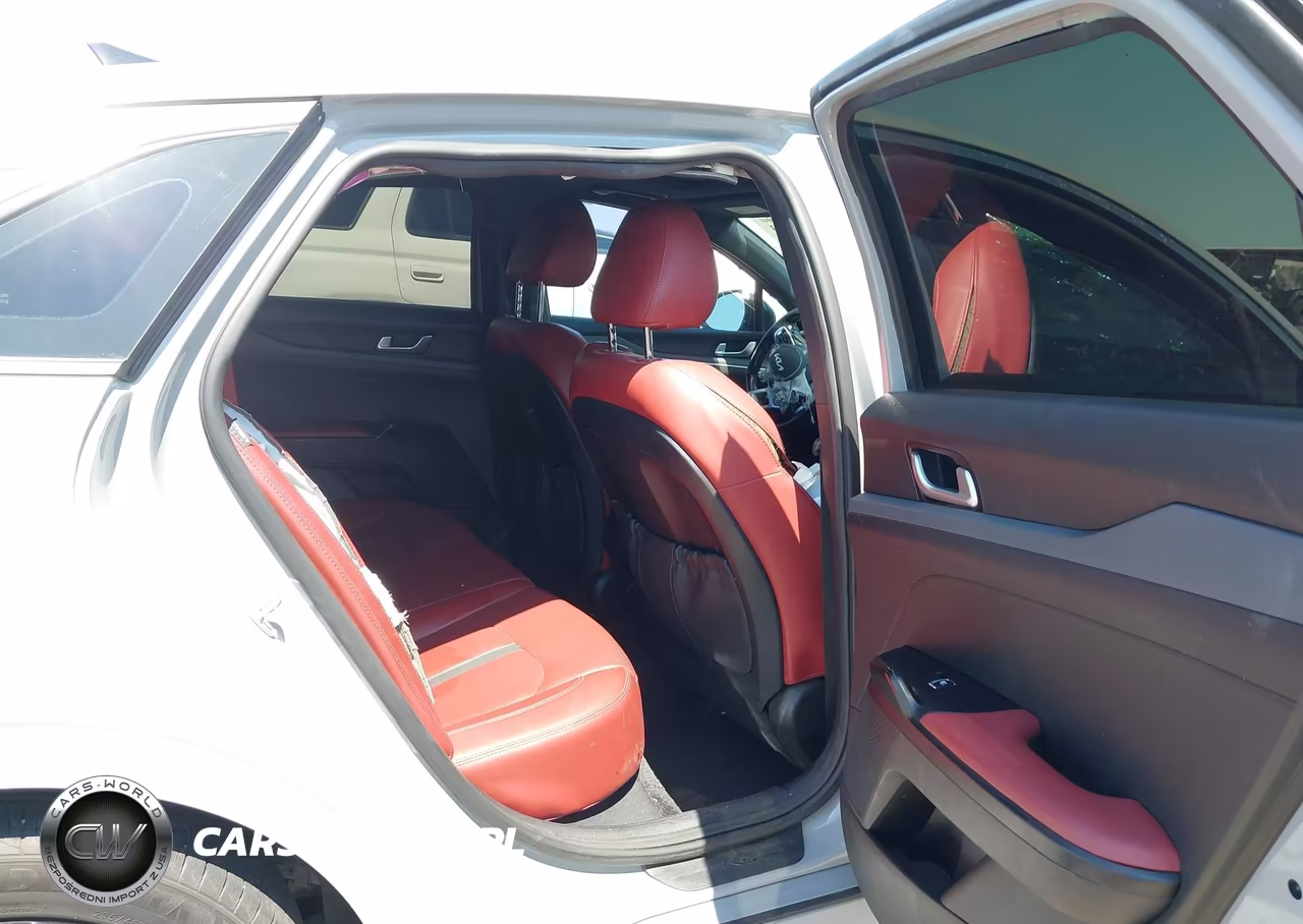 2022 Kia K5 Gt-Line VIN:5XXG64J22NG138858 - 8