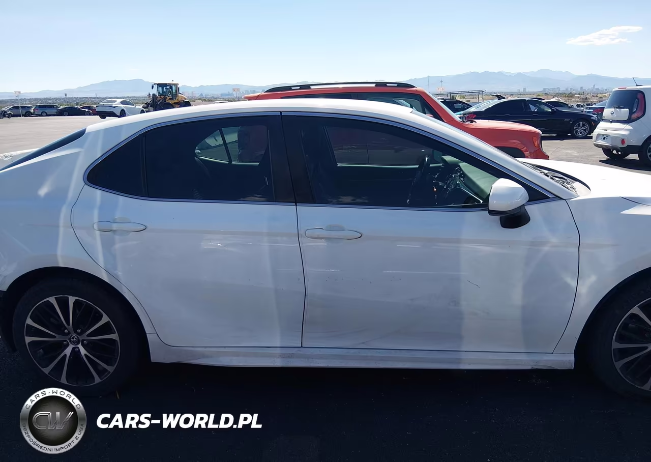 2018 Toyota Camry Se VIN:4T1B11HK9JU078316 - 13