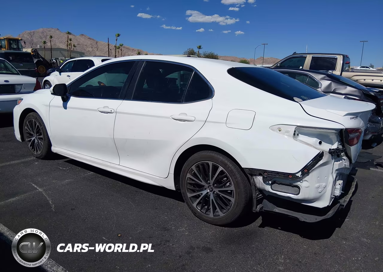 2018 Toyota Camry Se VIN:4T1B11HK9JU078316 - 3