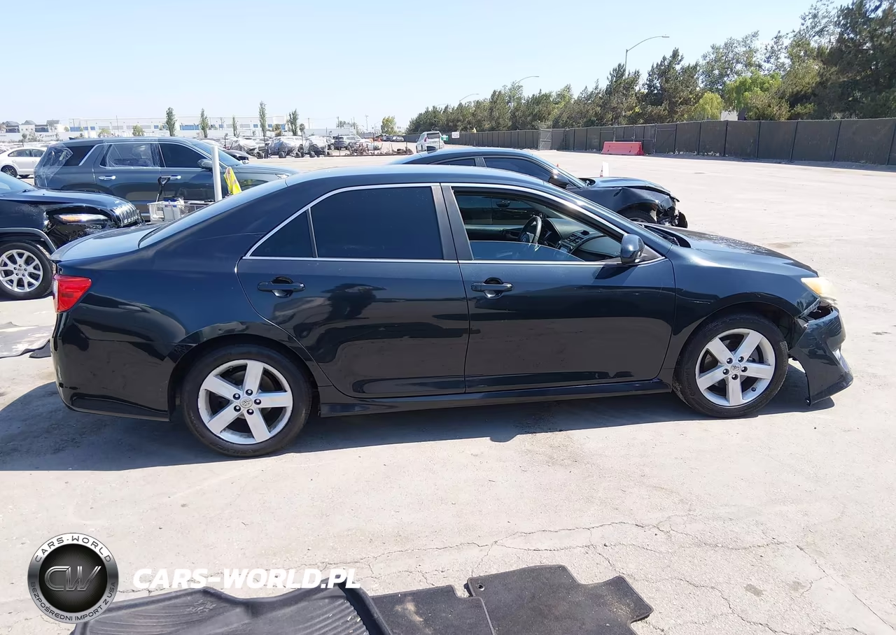 2013 Toyota Camry Se VIN:4T1BF1FK2DU259265 - 13