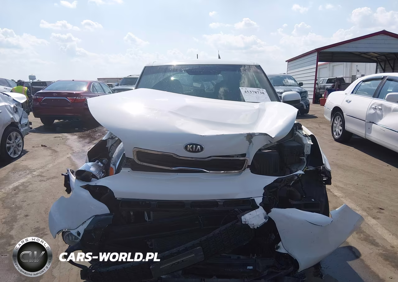 2016 Kia Soul + VIN:KNDJP3A51G7409976 - 13