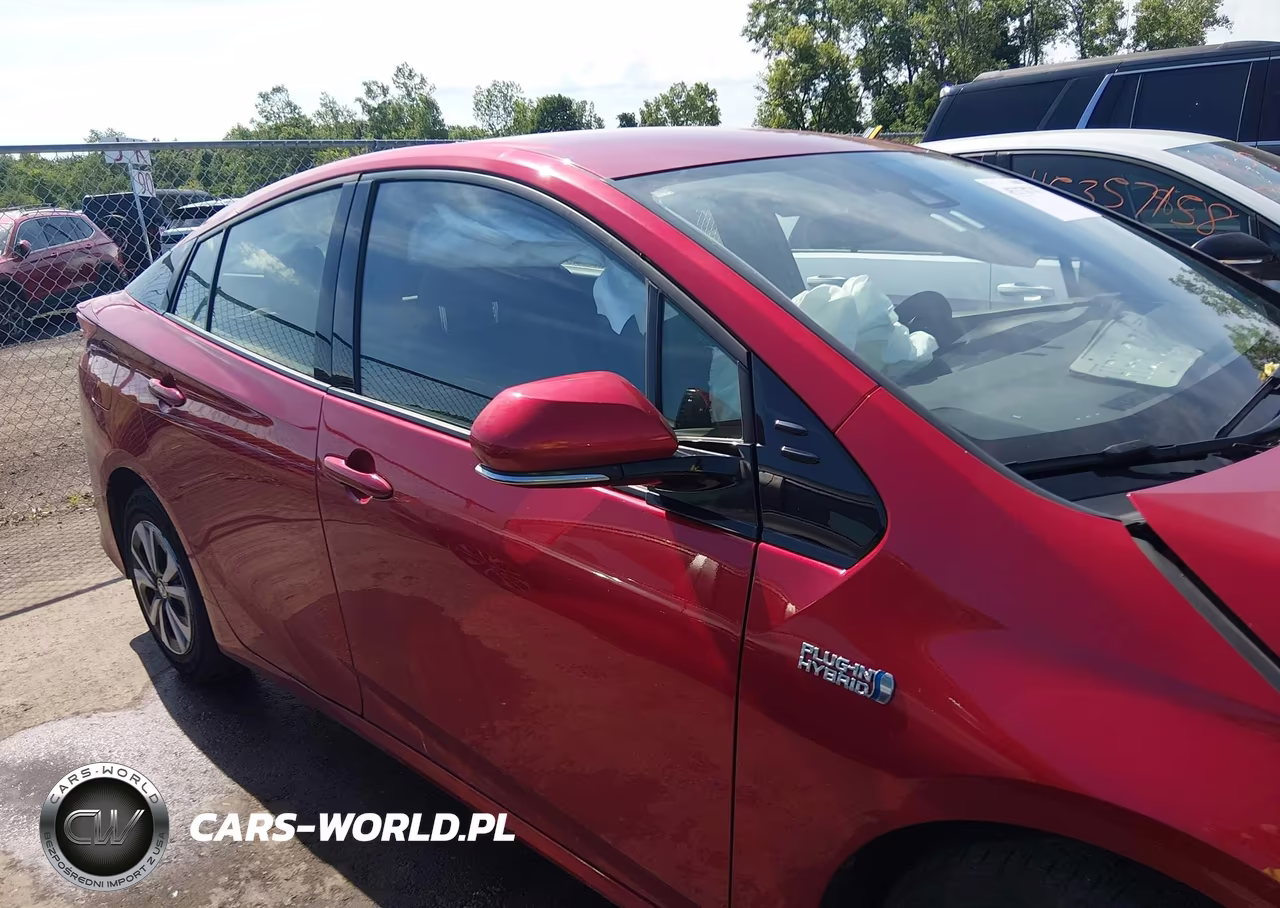 2017 Toyota Prius Prime Premium VIN:JTDKARFP3H3002351 - 13
