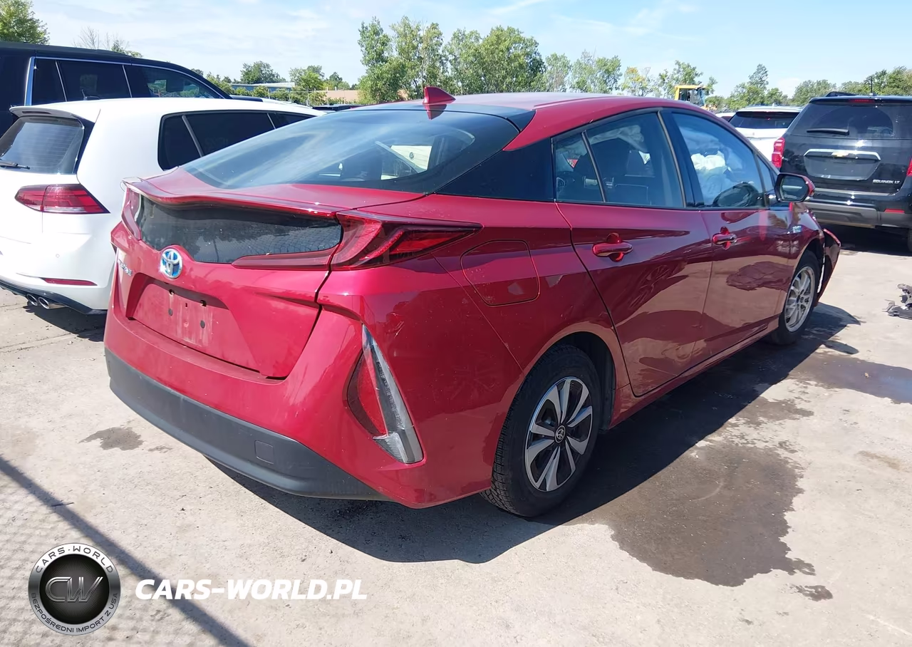 2017 Toyota Prius Prime Premium VIN:JTDKARFP3H3002351 - 4