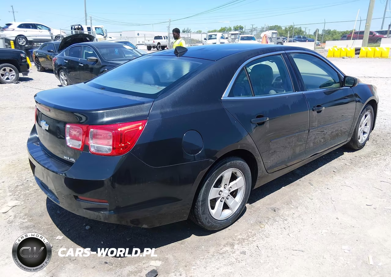 2013 Chevrolet Malibu 1Ls VIN:1G11B5SA1DF262428 - 4