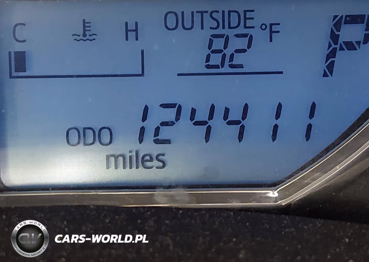 2015 Toyota Corolla Le Plus VIN:5YFBURHE5FP262953 - 15