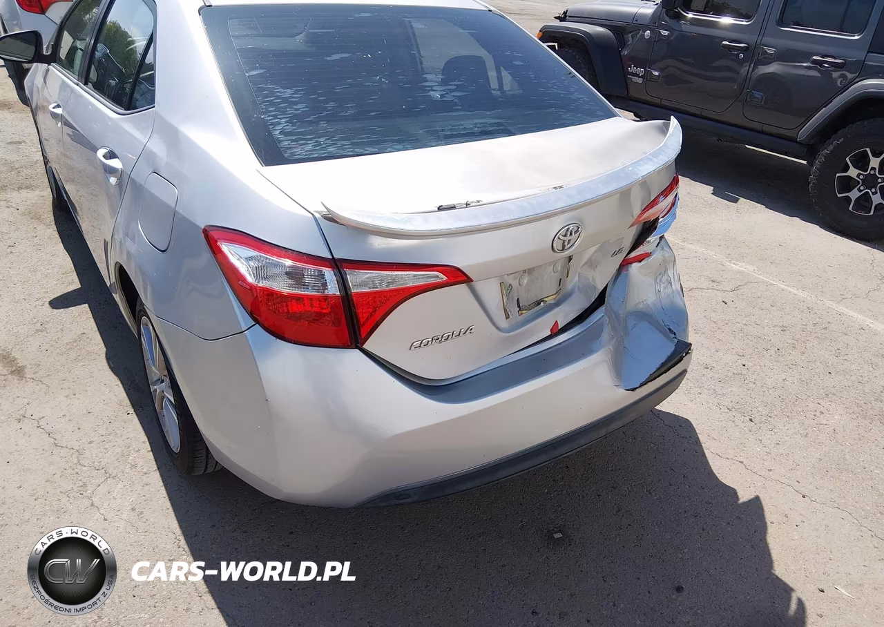 2015 Toyota Corolla Le Plus VIN:5YFBURHE5FP262953 - 19