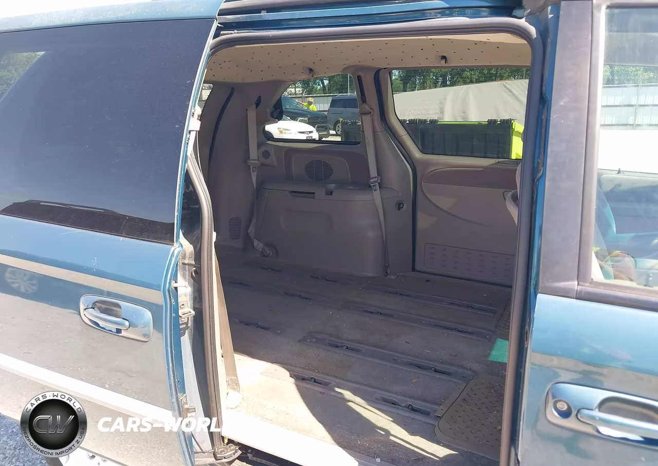 2001 Chrysler Voyager Lx VIN:1C4GJ45331B205551 - 8