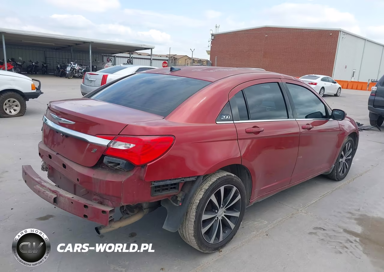 2013 Chrysler 200 Touring VIN:1C3CCBBB1DN727353 - 4