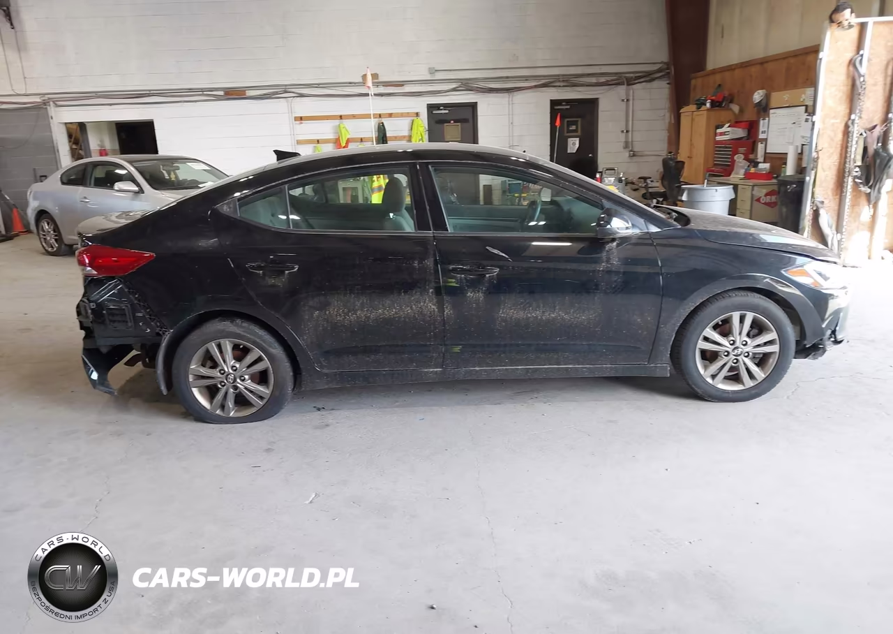 2018 Hyundai Elantra Sel VIN:5NPD84LF1JH389916 - 13