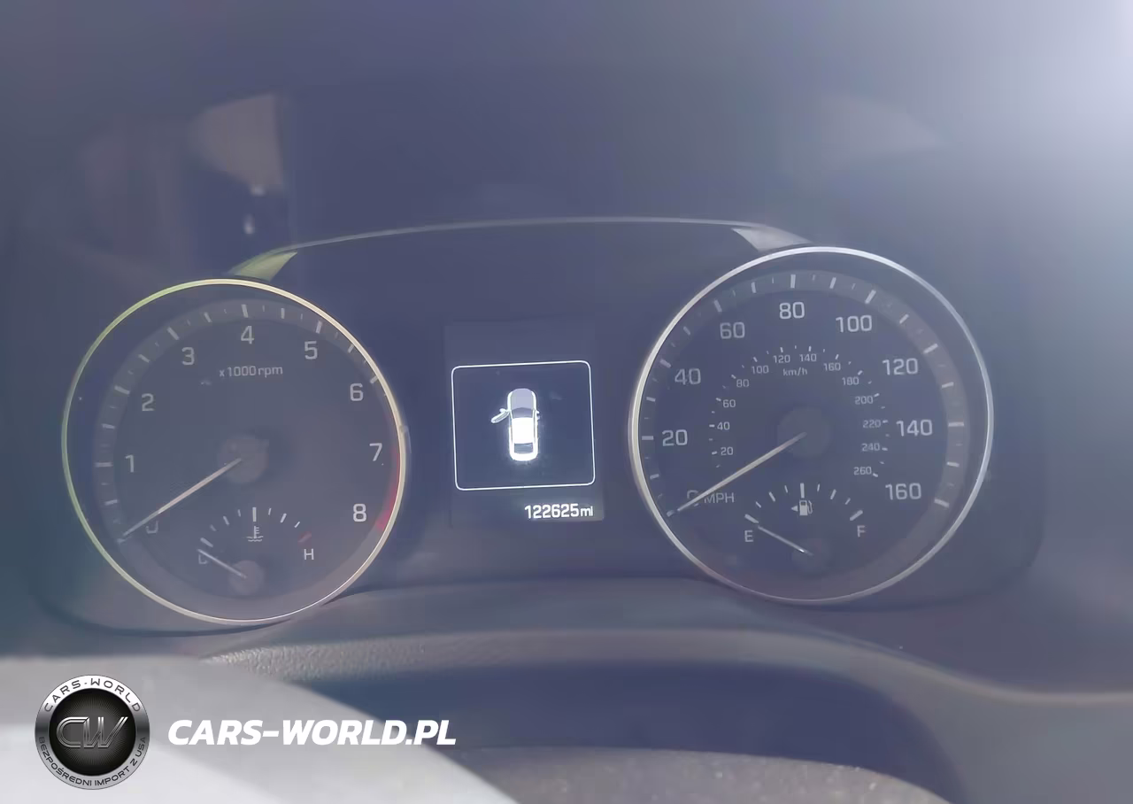 2018 Hyundai Elantra Sel VIN:5NPD84LF1JH389916 - 7