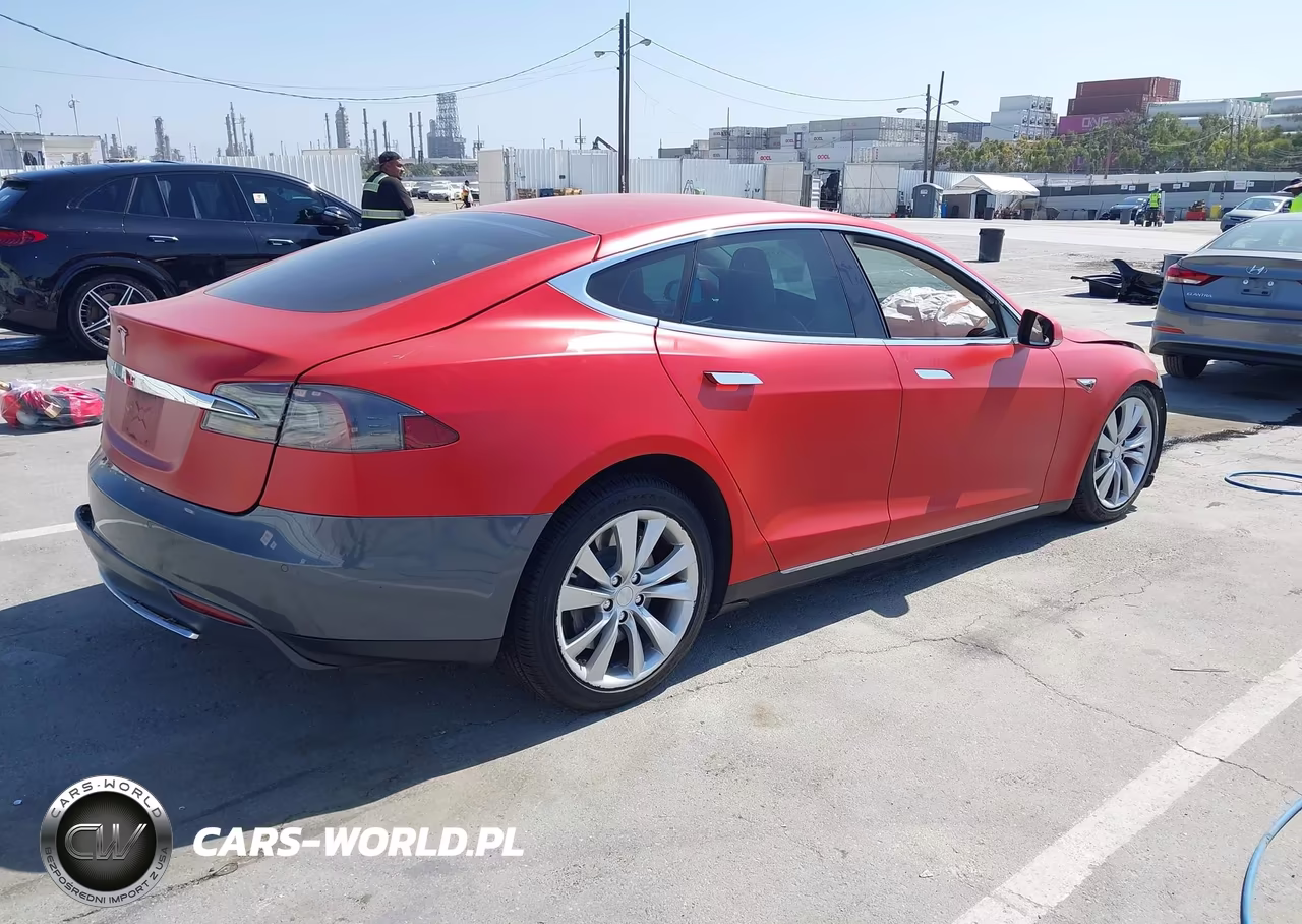 2013 Tesla Model S VIN:5YJSA1CN5DFP27368 - 4