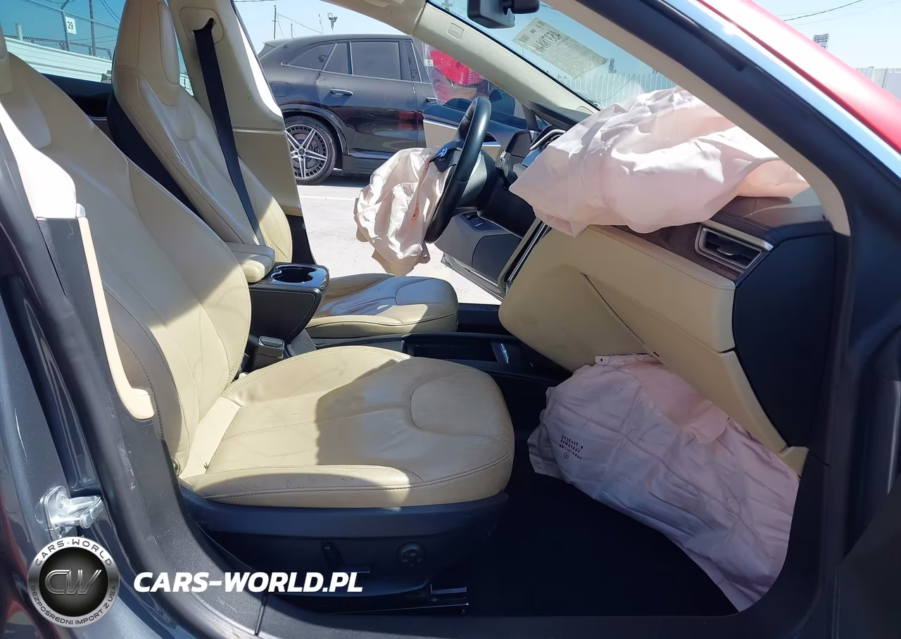 2013 Tesla Model S VIN:5YJSA1CN5DFP27368 - 5