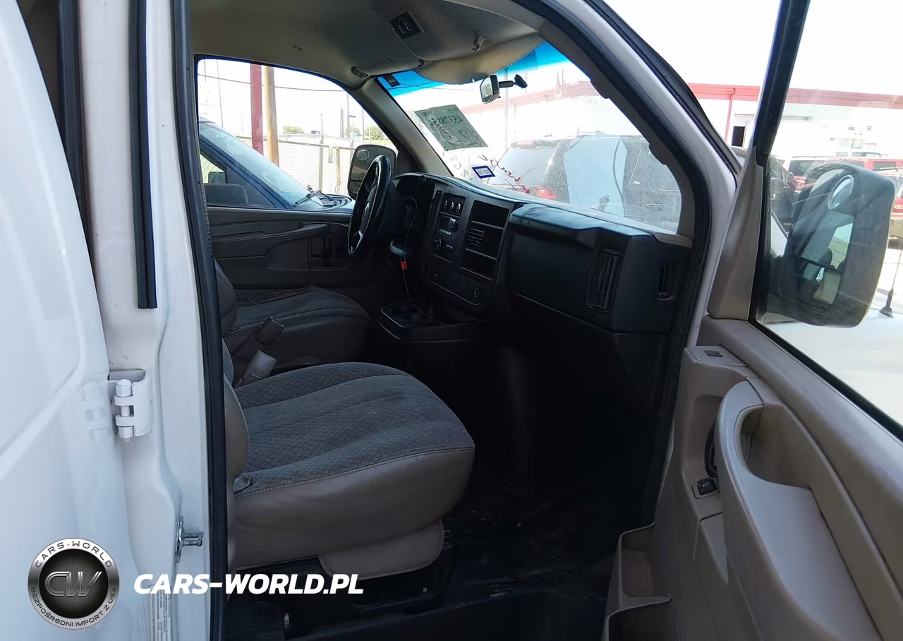 2014 Chevrolet Express 3500 Work Van VIN:1GCZGUCA1E1149128 - 5