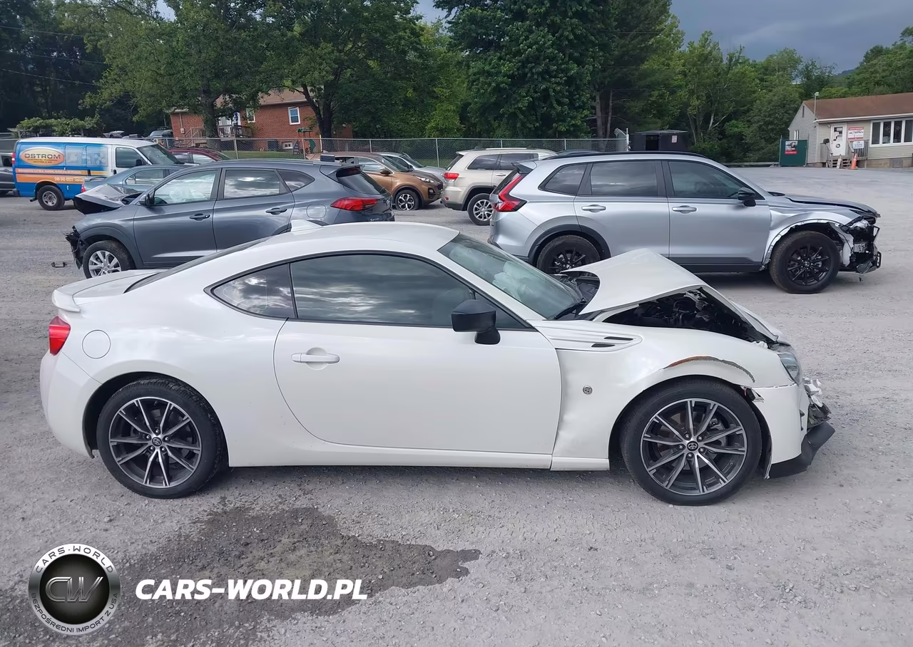 2017 Toyota 86 VIN:JF1ZNAA17H8703068 - 14