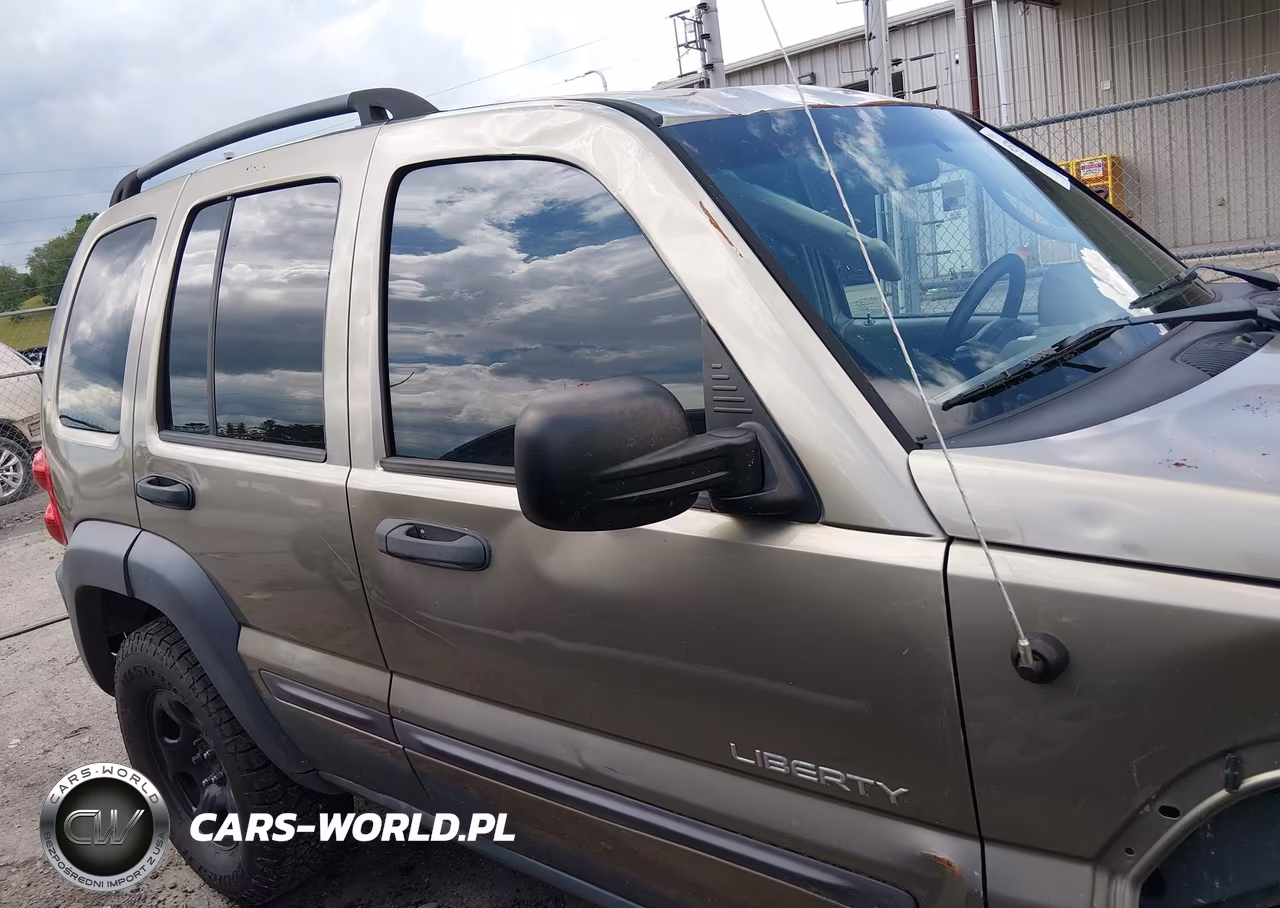 2004 Jeep Liberty Sport VIN:1J4GL48K84W330324 - 14