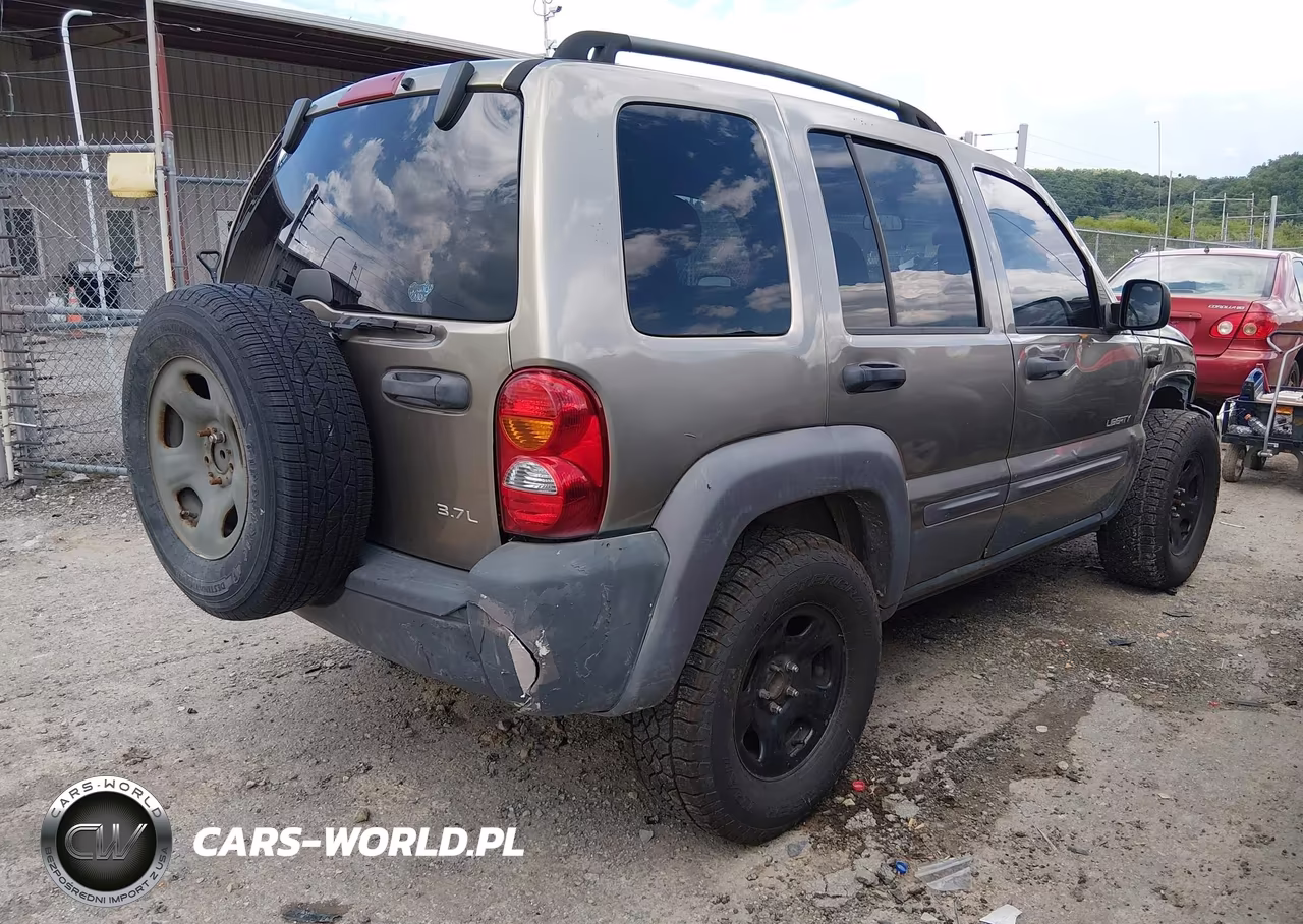 2004 Jeep Liberty Sport VIN:1J4GL48K84W330324 - 4