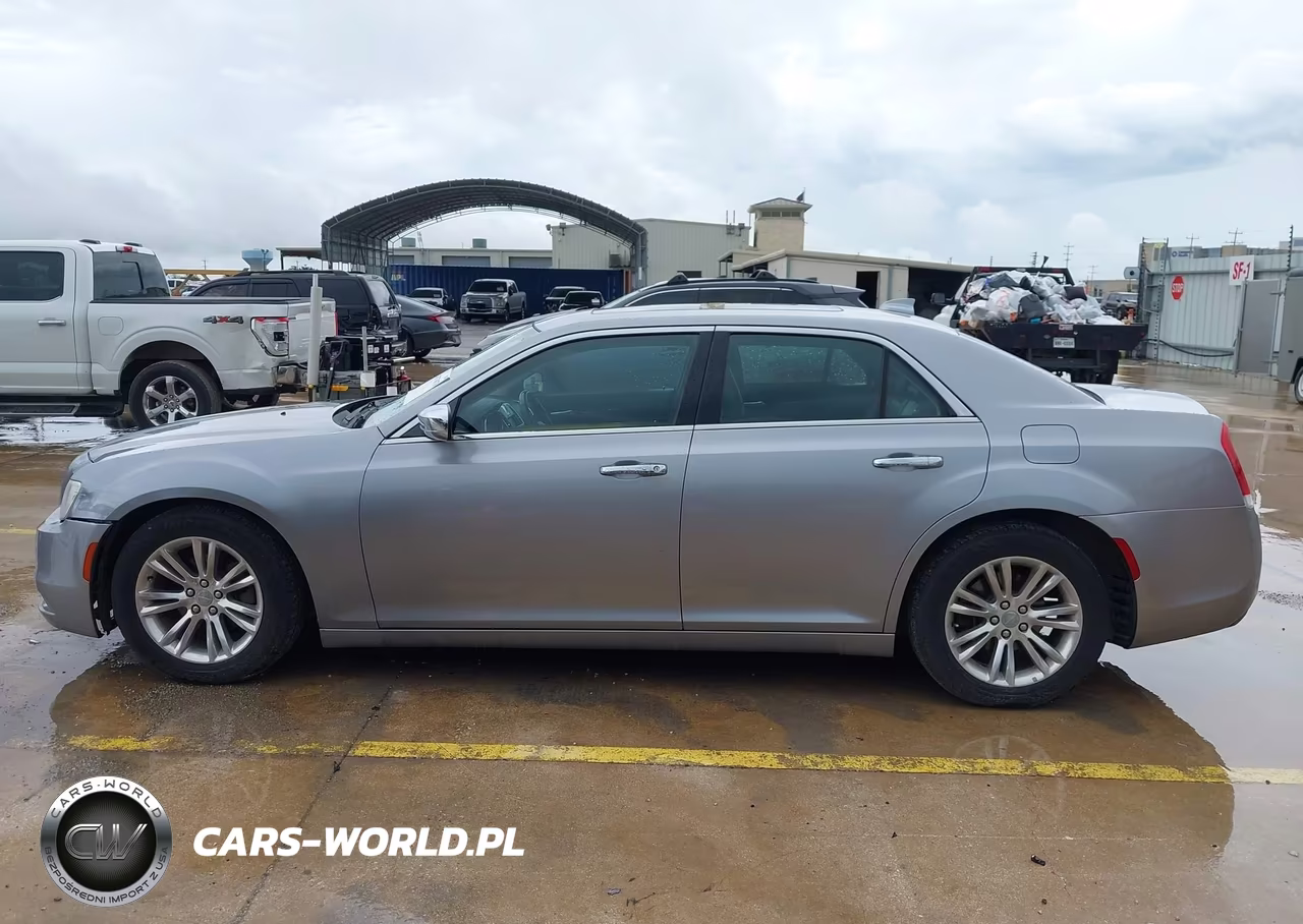 2016 Chrysler 300C VIN:2C3CCAEG2GH190121 - 14