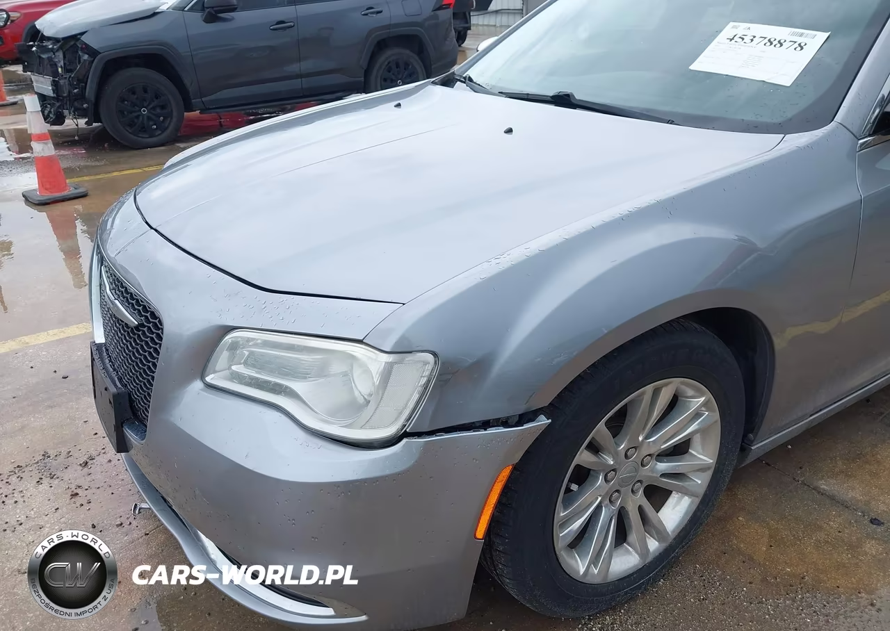 2016 Chrysler 300C VIN:2C3CCAEG2GH190121 - 17
