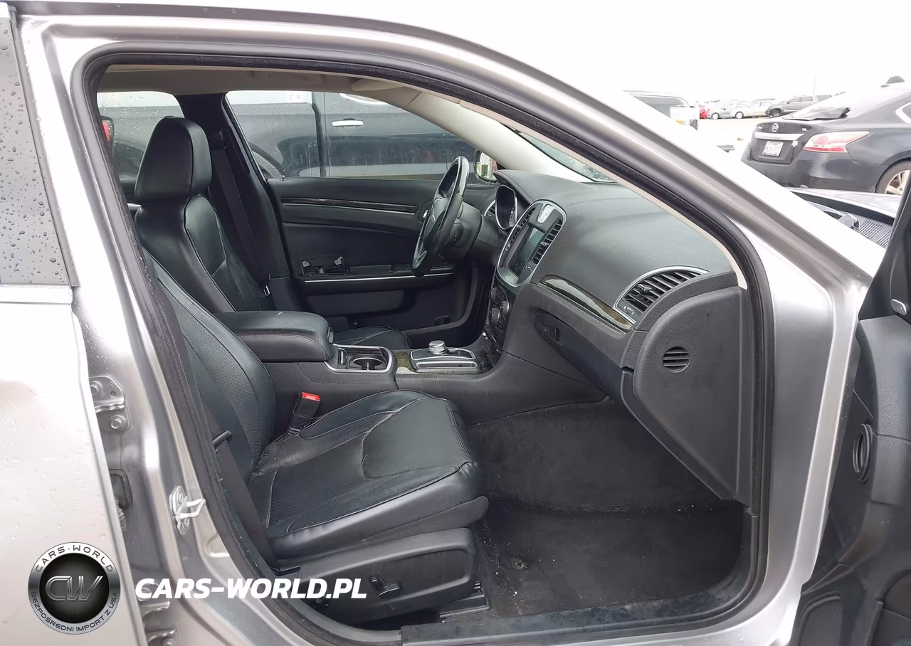 2016 Chrysler 300C VIN:2C3CCAEG2GH190121 - 5