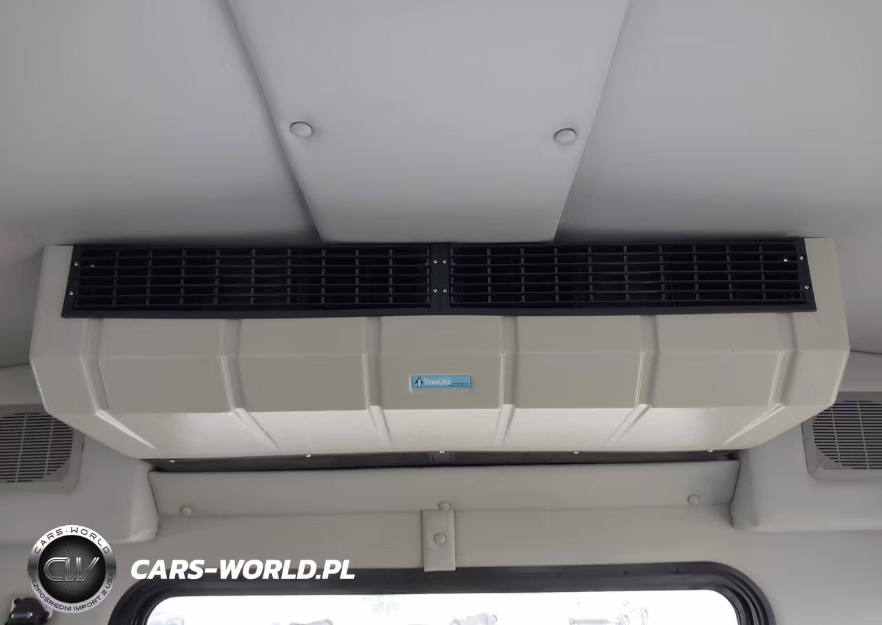 2017 Ford E-350 Cutaway VIN:1FDEE3FS7HDC07454 - 13