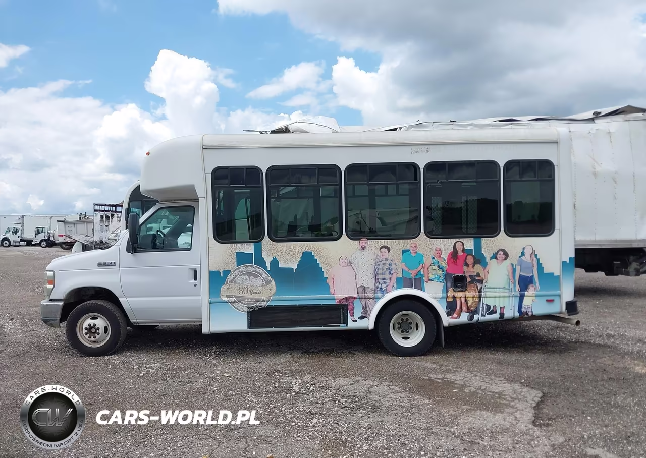 2017 Ford E-350 Cutaway VIN:1FDEE3FS7HDC07454 - 17