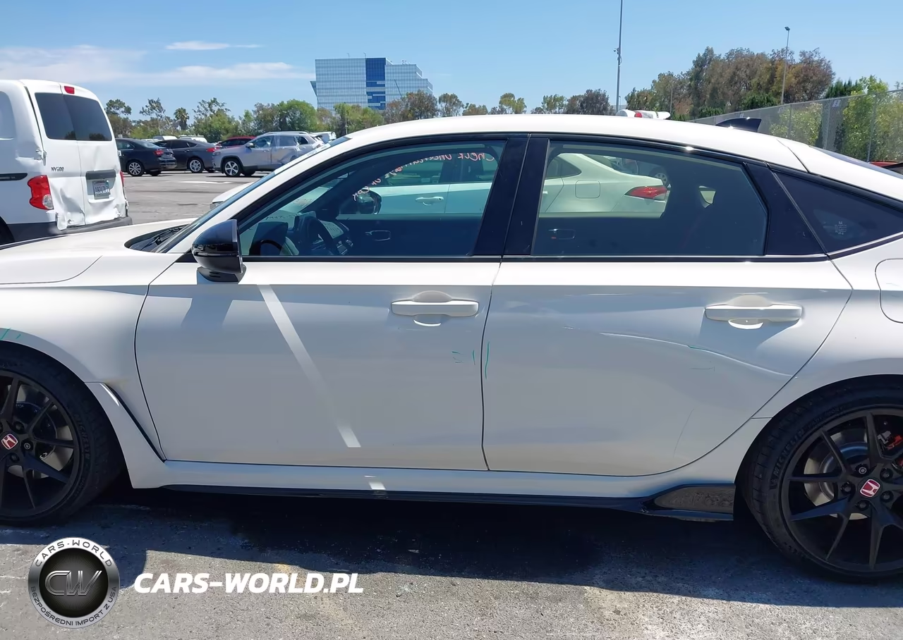 2026 Honda Civic Type R VIN:JHMFL5G42TX001278 - 14
