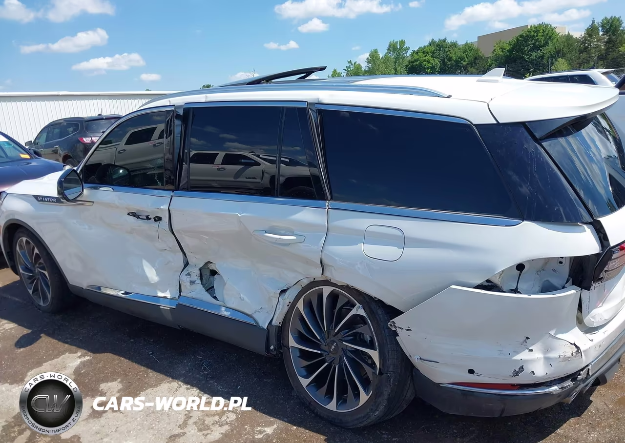 2022 Lincoln Aviator Reserve VIN:5LM5J7XC5NGL12043 - 14