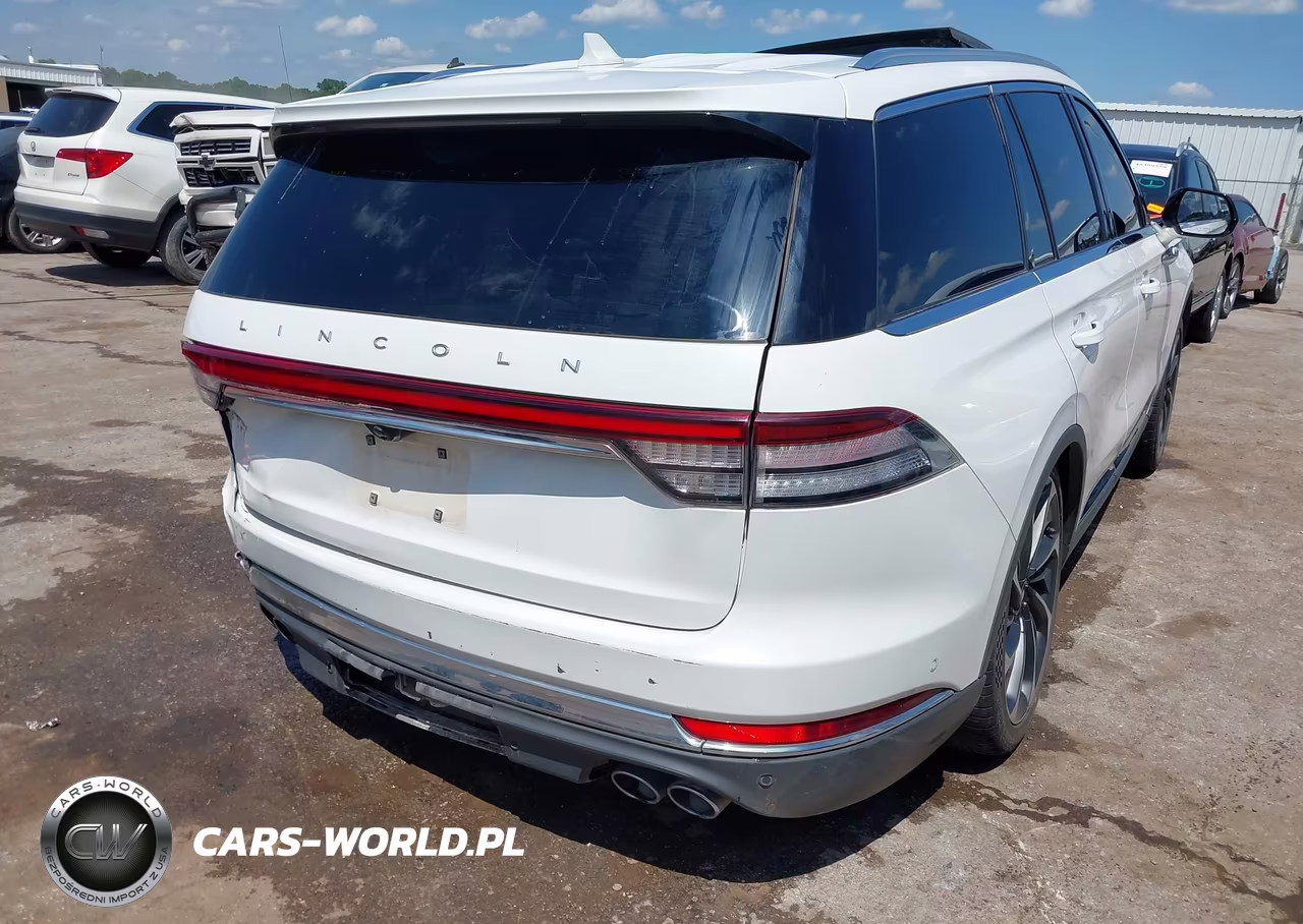 2022 Lincoln Aviator Reserve VIN:5LM5J7XC5NGL12043 - 4