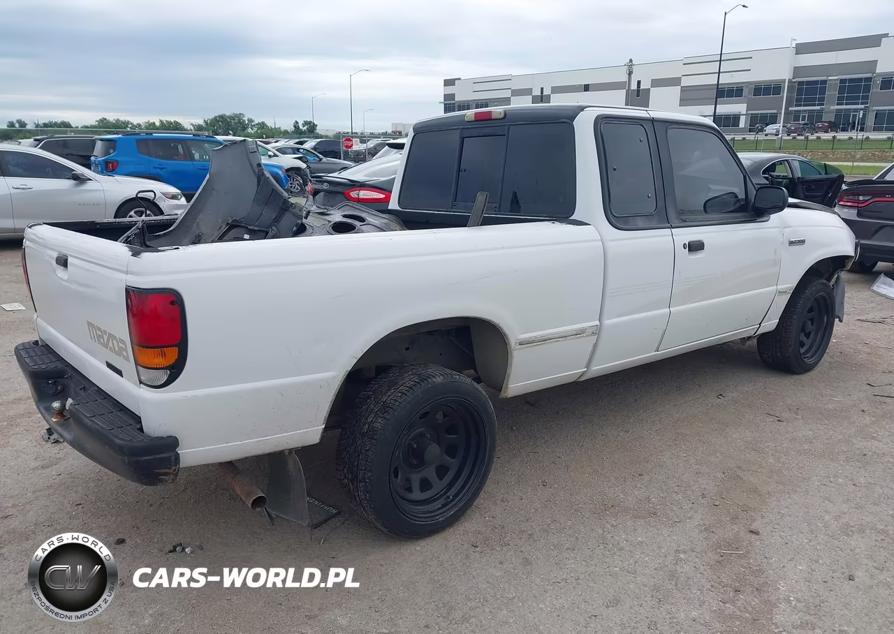 1995 Mazda B2300 Cab Plus VIN:4F4CR16A3STM03505 - 4