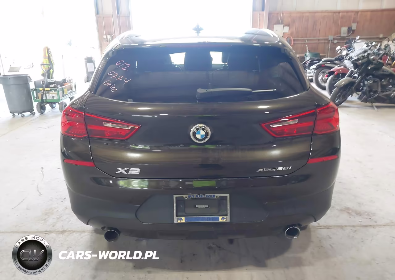 2018 BMW X2 xDrive28I VIN:WBXYJ5C35JEF77376 - 17