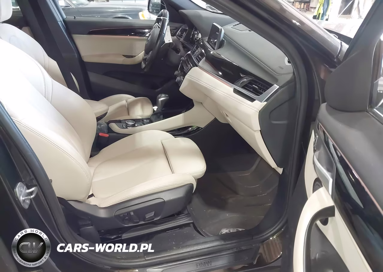 2018 BMW X2 xDrive28I VIN:WBXYJ5C35JEF77376 - 5