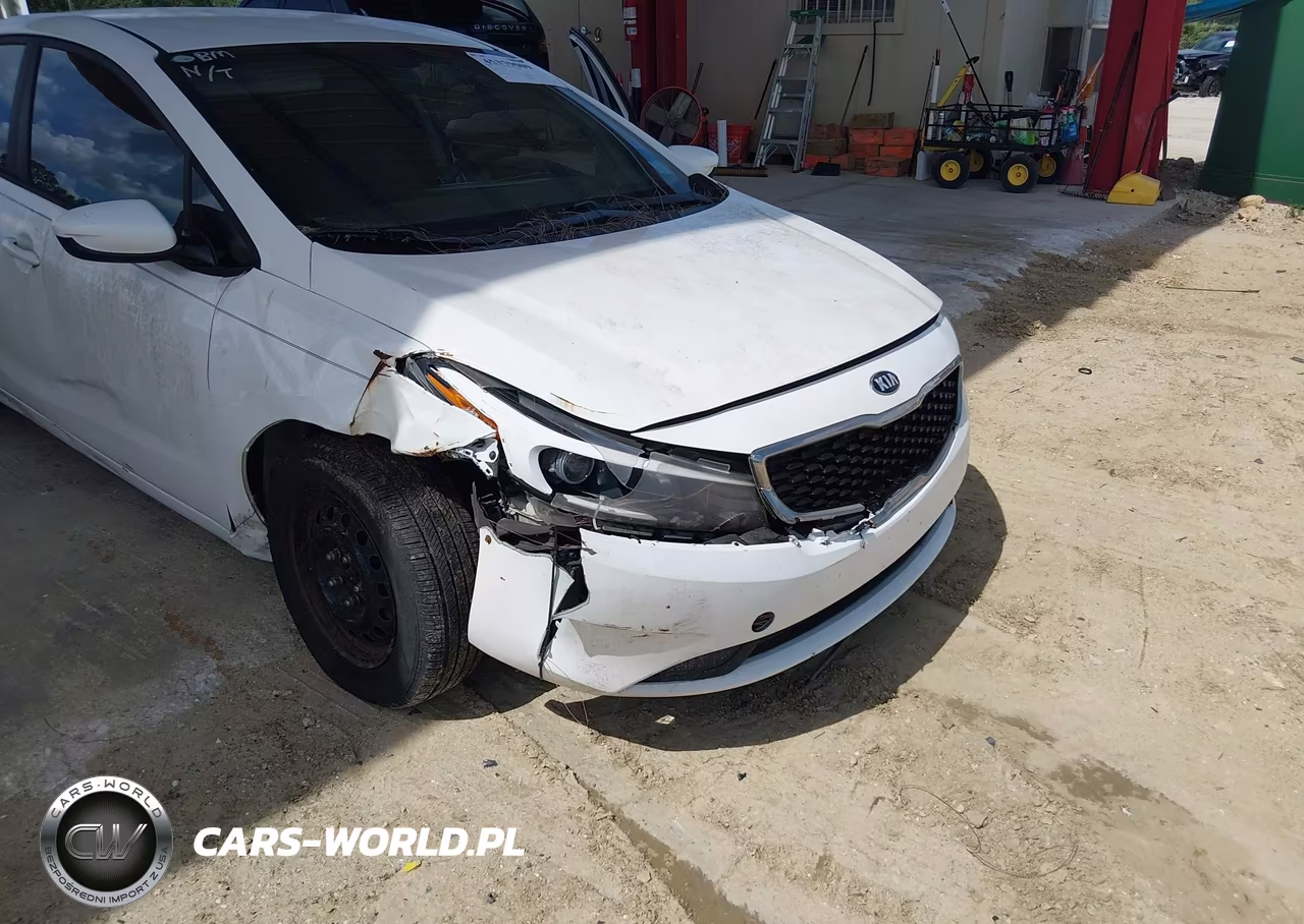 2018 Kia Forte Lx VIN:3KPFK4A79JE228840 - 6