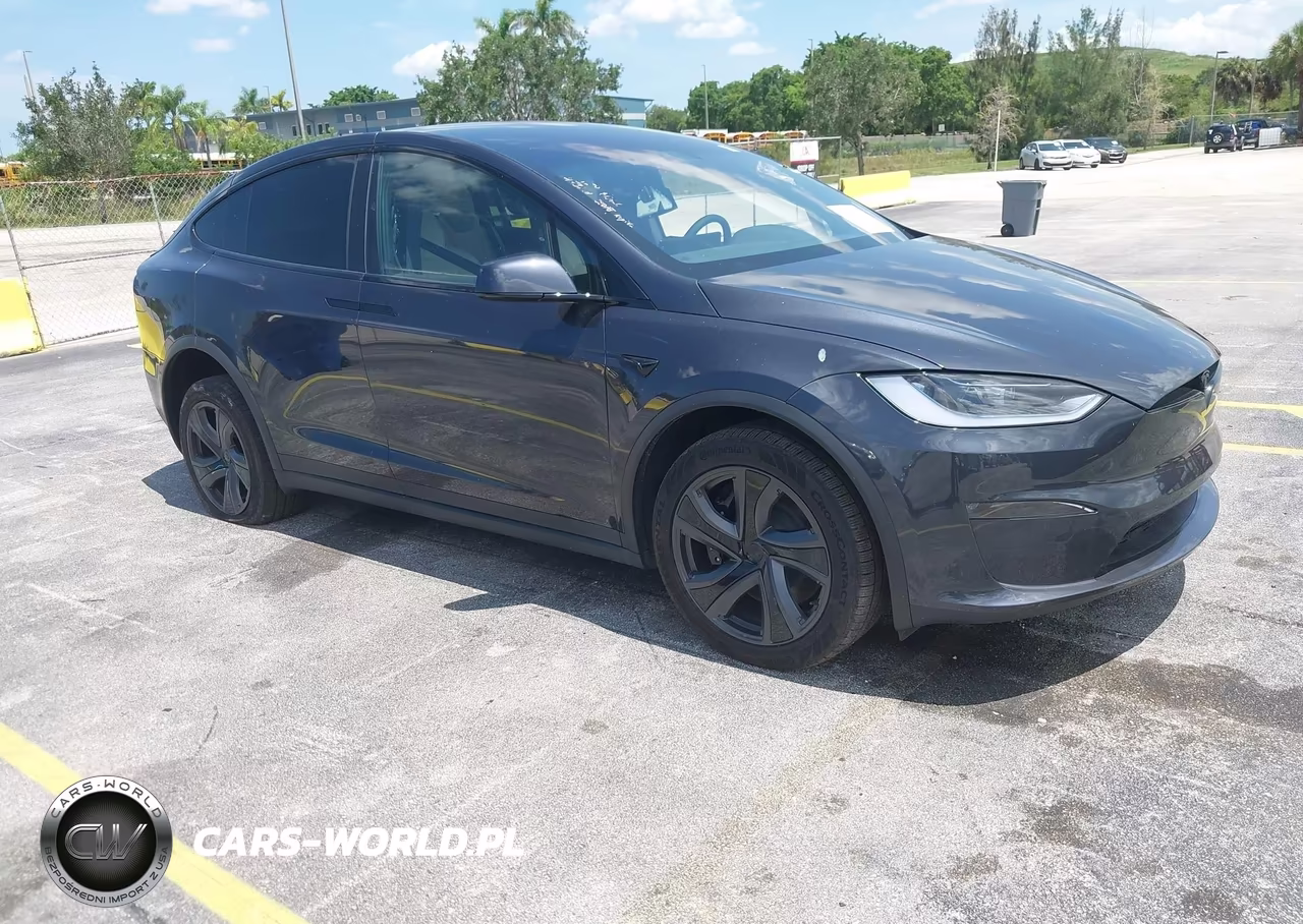 2026 Tesla Model X All-Wheel Drive – zdjęcie 1 z 18