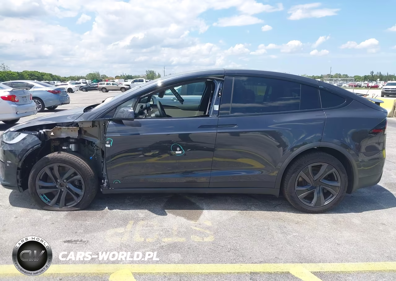 2026 Tesla Model X All-Wheel Drive VIN:7SAXCBE51TF473212 - 14