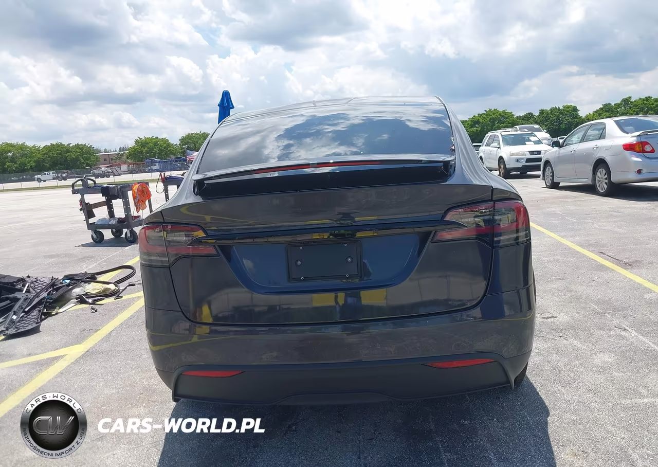 2026 Tesla Model X All-Wheel Drive VIN:7SAXCBE51TF473212 - 16
