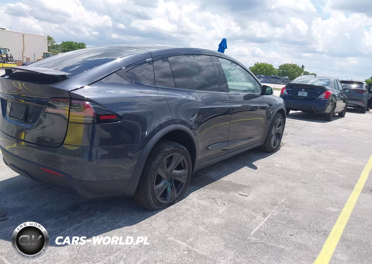 2026 Tesla Model X All-Wheel Drive VIN:7SAXCBE51TF473212 - 4