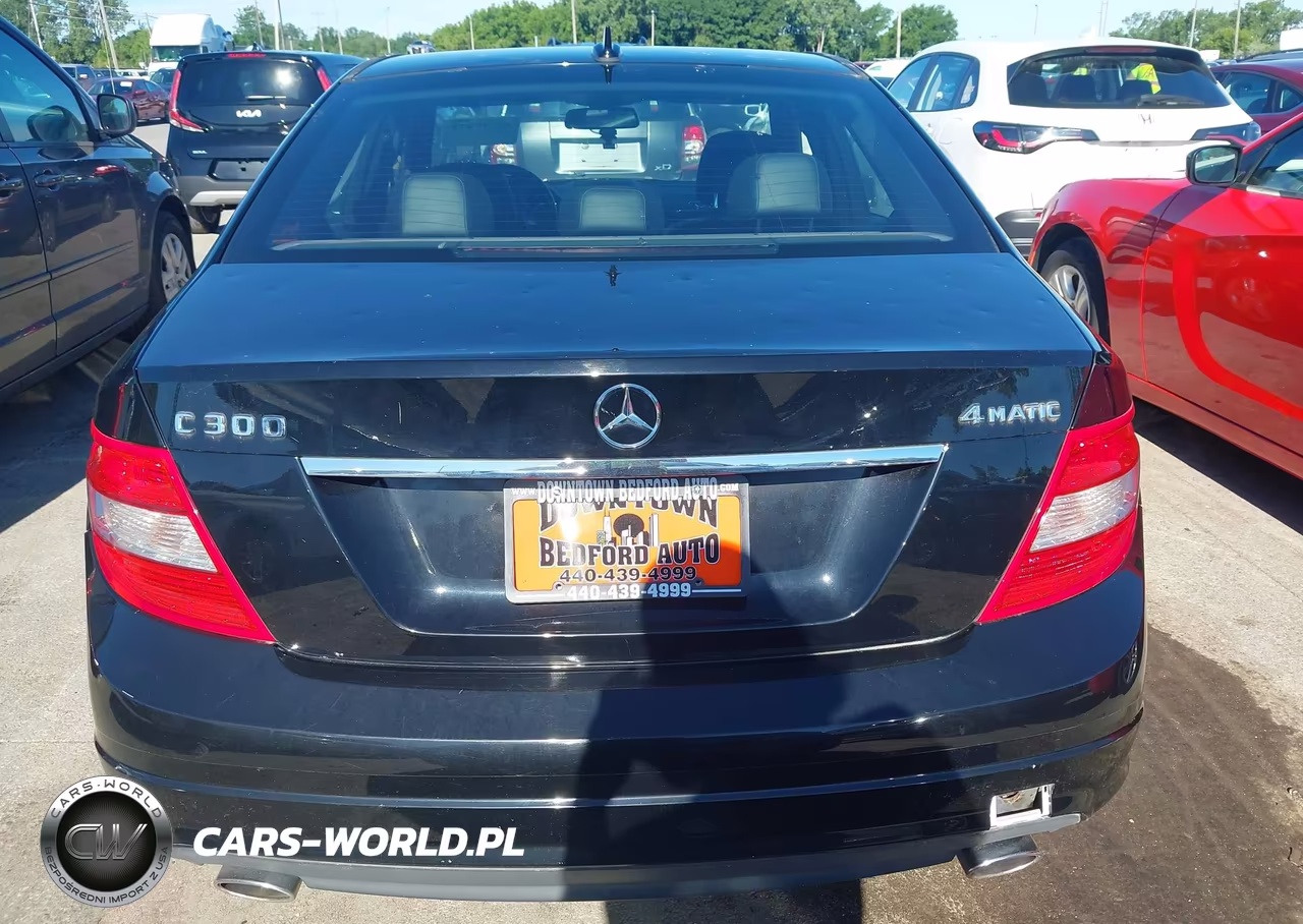 2010 Mercedes-Benz C 300 Luxury 4Matic-Sport 4Matic VIN:WDDGF8BBXAF366756 - 16