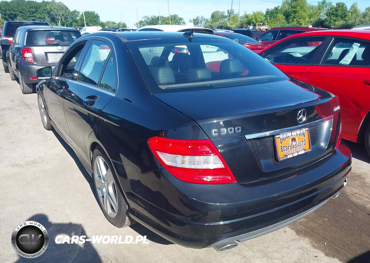 2010 Mercedes-Benz C 300 Luxury 4Matic-Sport 4Matic VIN:WDDGF8BBXAF366756 - 3