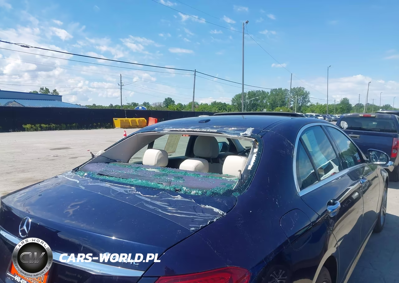 2017 Mercedes-Benz E 300 4Matic VIN:WDDZF4KBXHA195306 - 6