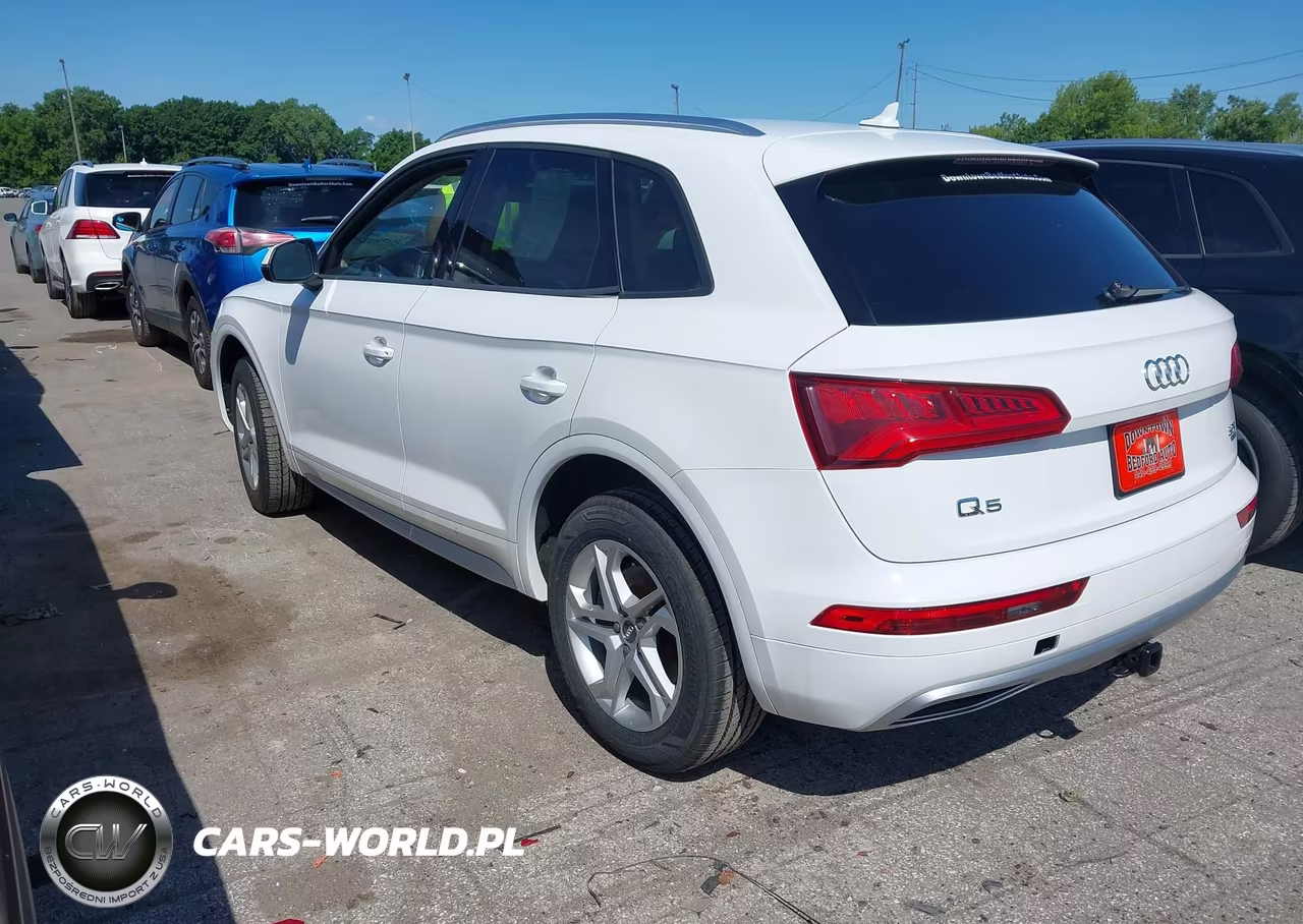 2018 Audi Q5 2.0T Premium-2.0T Tech Premium VIN:WA1ANAFY1J2153589 - 3